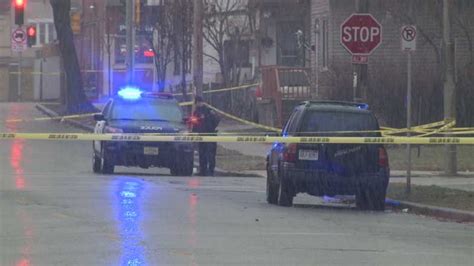 Police: 3 shot while driving on South Side